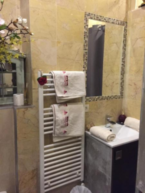 Гостиница Chambre cocooning avec s.de bain prive  Ницца